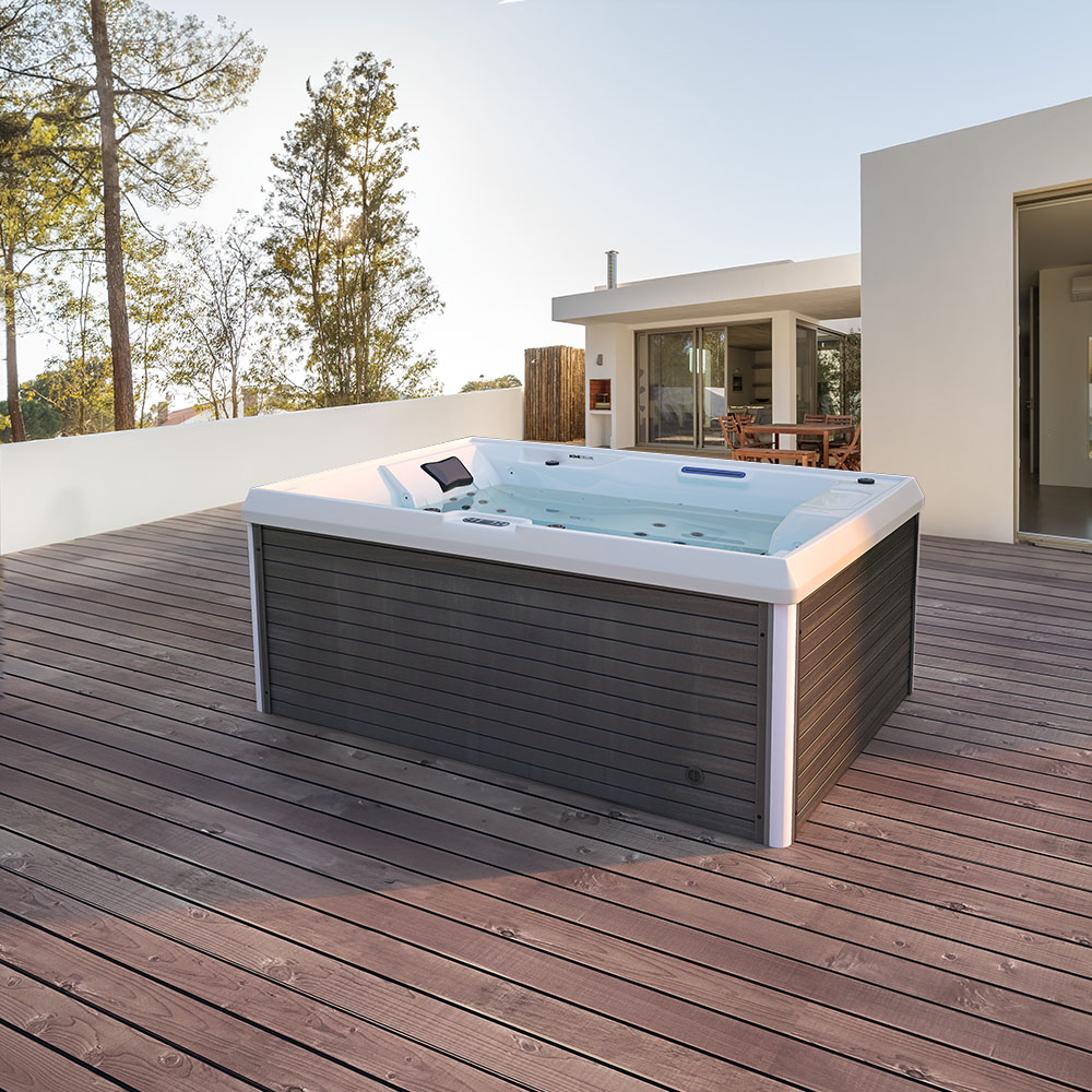 Outdoor Whirlpool KING - OHNE Treppe und Thermoabdeckung